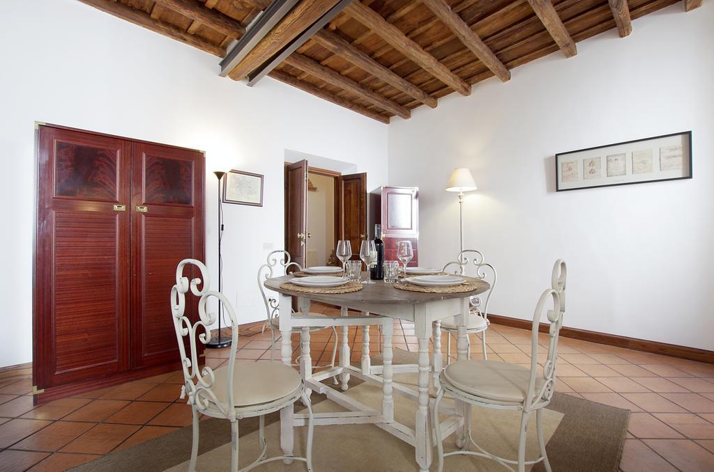 Apartmán Vacanze Romane Centro Storico Trastevere Pokoj fotografie