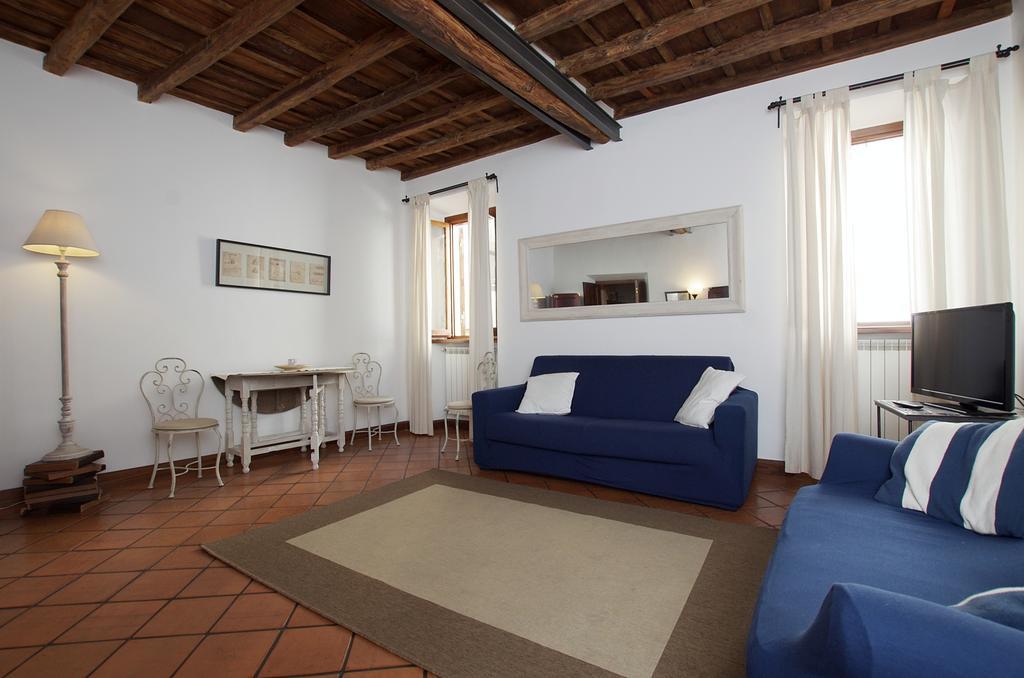 Apartmán Vacanze Romane Centro Storico Trastevere Pokoj fotografie